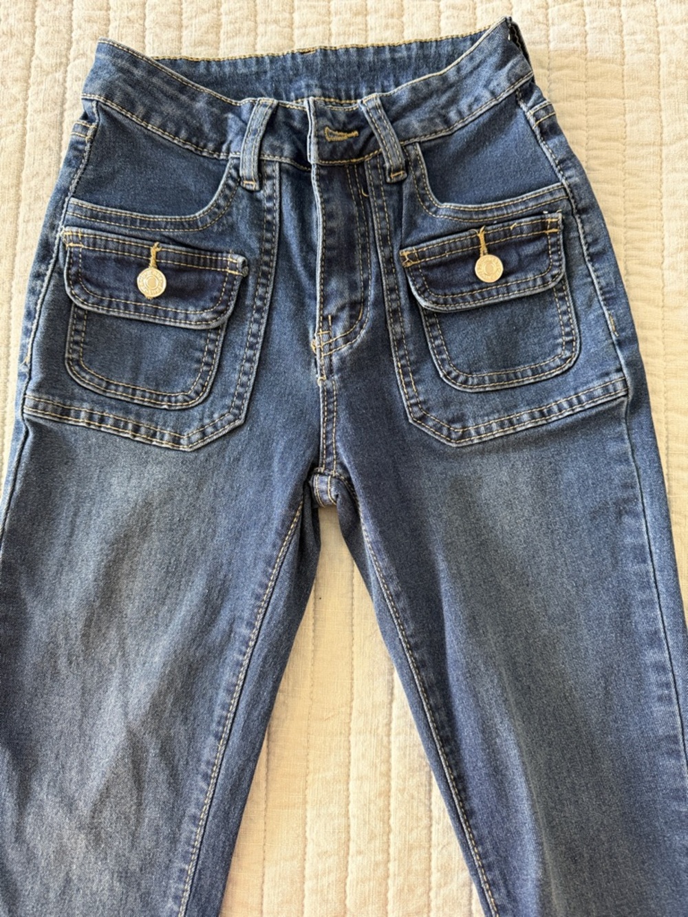 High-Waist Dark Blue Denim Jeans with Front Flap Pockets